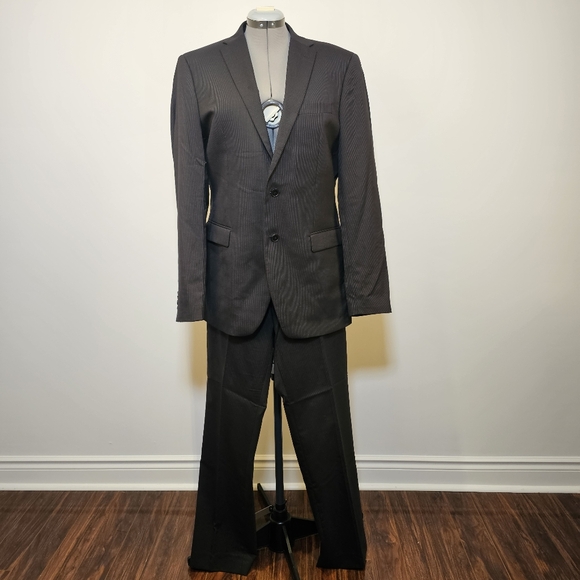 👍Keneth Cole Reaction black with stripe wool men's suit jacket 42T pants 36T - Picture 2 of 11